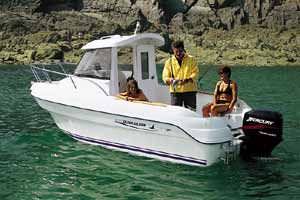 Quicksilver Pilothouse 500
